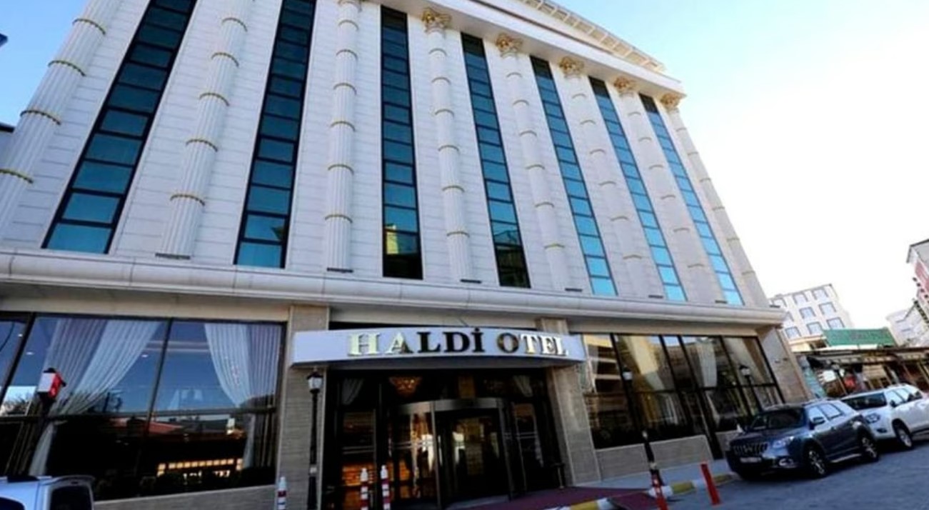 هتل هالدی وان